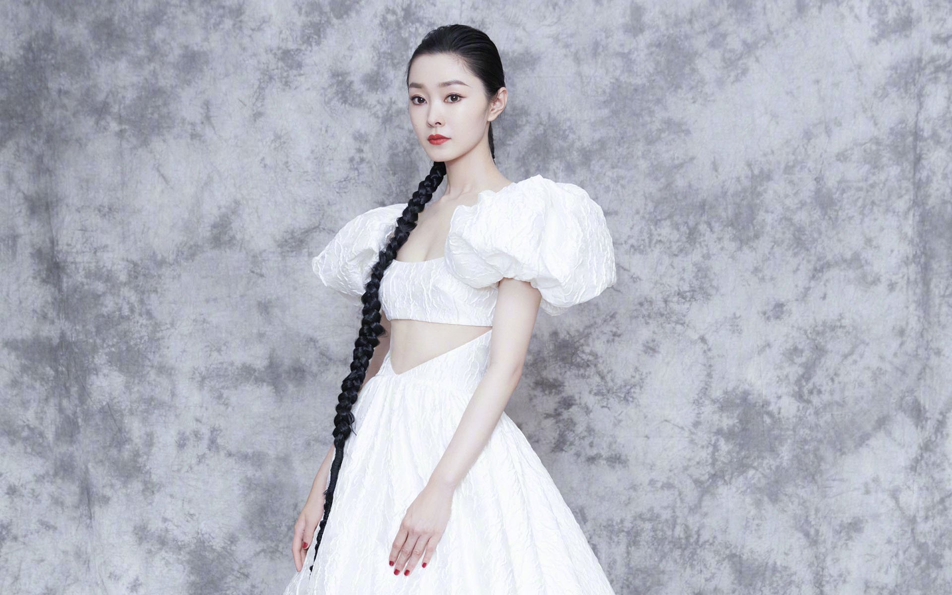 比赛节奏与观众代入感是否有正向关系，比赛观众互动环节