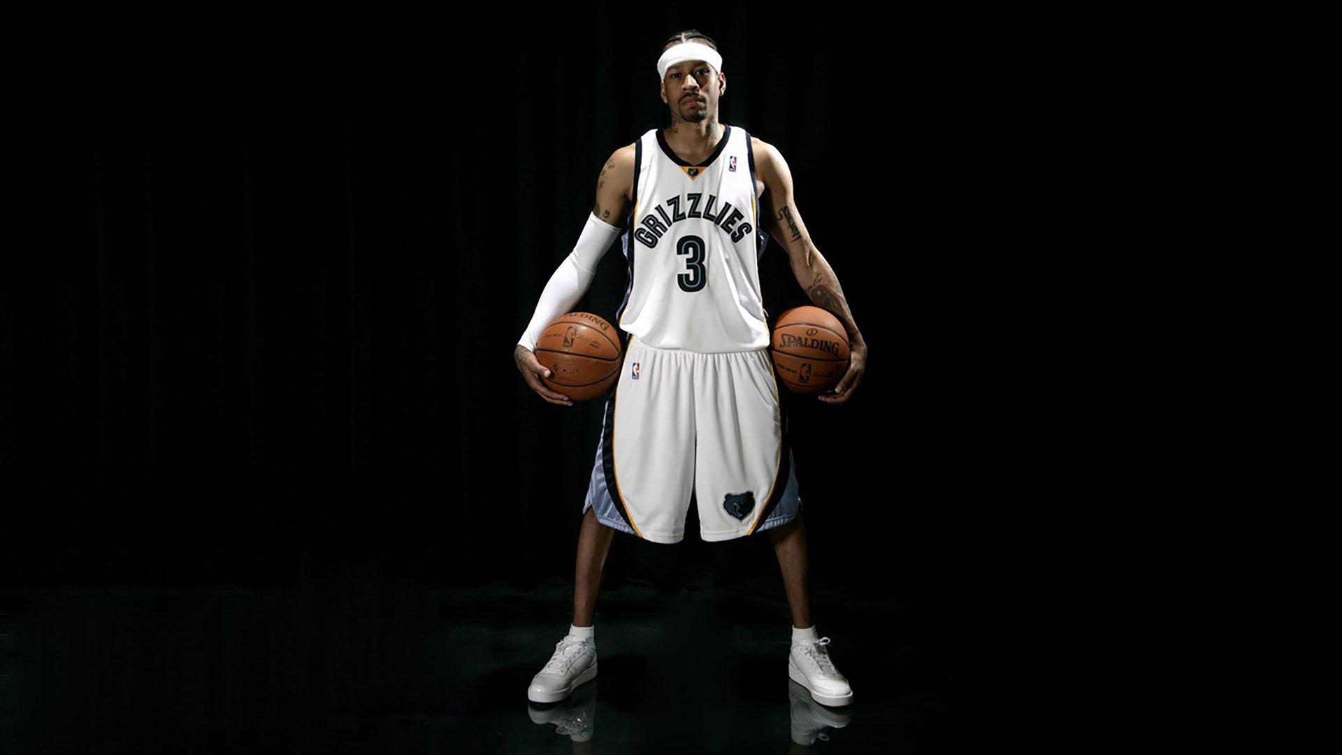 传统铁艺技艺表演比赛，展现匠心与力量的结合，铁艺非遗